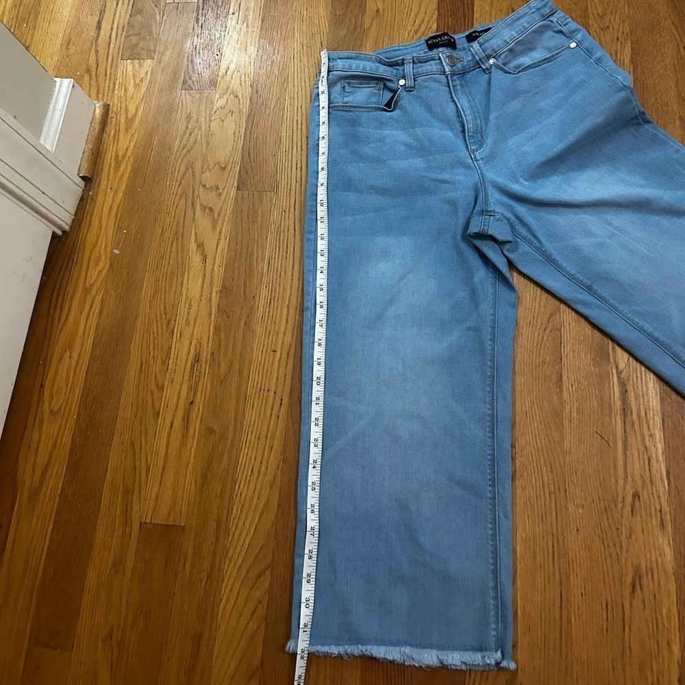 Susan Graver Blue Wide Leg Jeans Petite - Picture 9 of 13